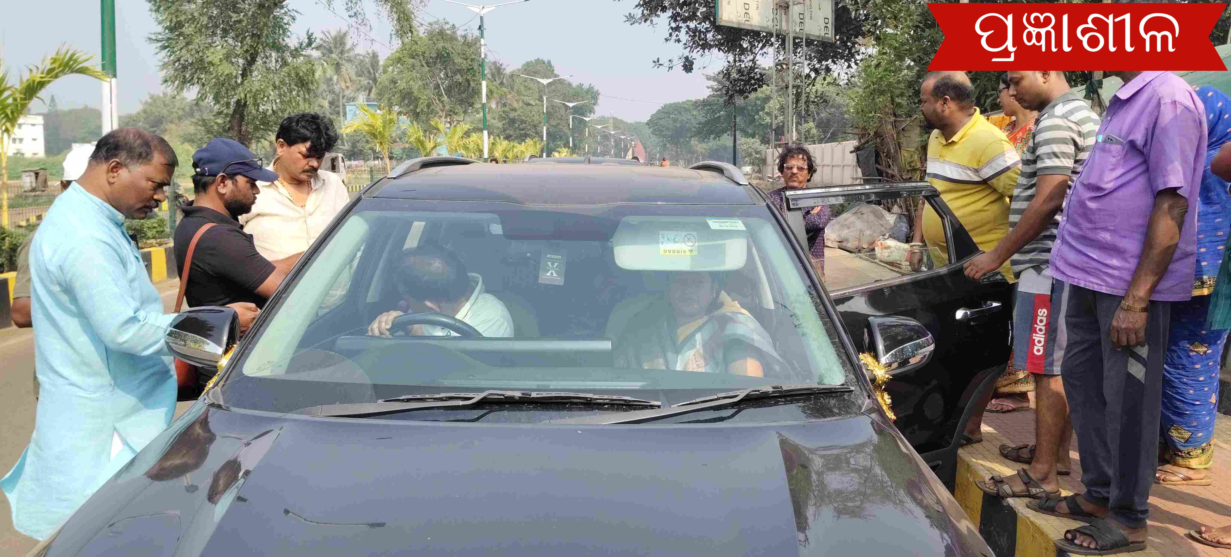 ପ୍ରଜ୍ଞାଶୀଳର ପଡିଲା ପ୍ରଭାବ,ଶିକୁଳିରେ ବନ୍ଧା ମାନସିକ ଭିନ୍ନକ୍ଷମ ଯୁବତୀଙ୍କୁ ଉଦ୍ଧାର କଲେ ସ୍ନେହମୟୀ